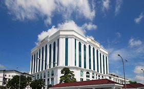 โรงแรมเบอร์จาย่าวอเตอร์ฟร้อนท์